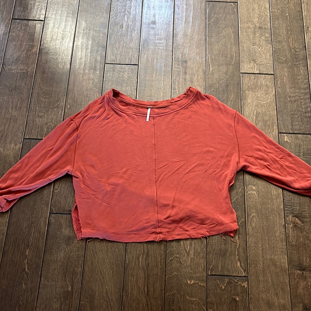 FREE PEOPLE OVER SIZED OFF THE SHOULDER PULLOVER SIZE SMALL